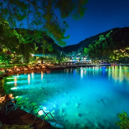 Hillside Club 5* 페티예